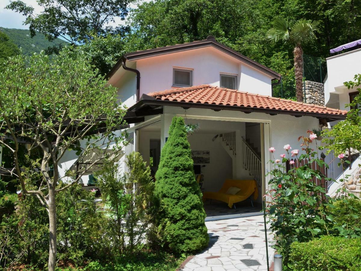 Apartment Zelena Oaza ลอฟราน ภายนอก รูปภาพ
